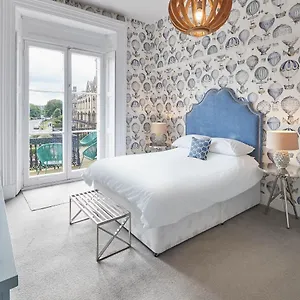 Host & - The Zetland Saltburn-by-the-Sea