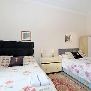 Grandmansion-9br-sleeps17-parking-corporategroups Aberdeen